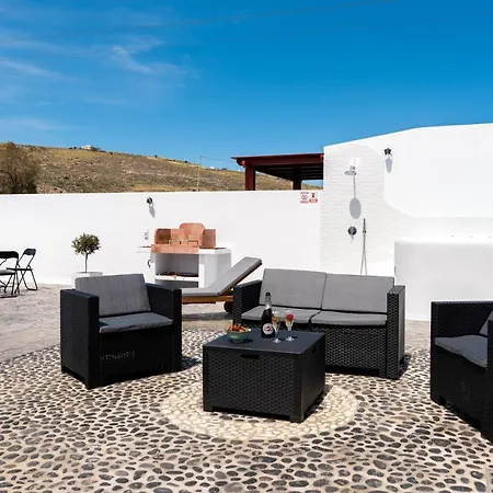 Gk Santorini Art Апартаменты