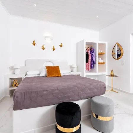 Gk Santorini Art Apartamento *